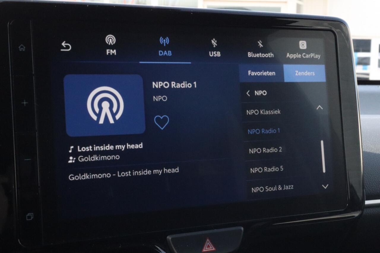 Toyota YARIS 1.5 Hybrid 115 Dynamic | Comfort Pack | Blindspot | Stuur en sto