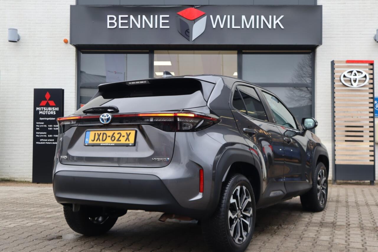 Toyota YARIS Cross 1.5 Hybrid Dynamic | All Seasons | Blindspot | Stuur en Stoelver
