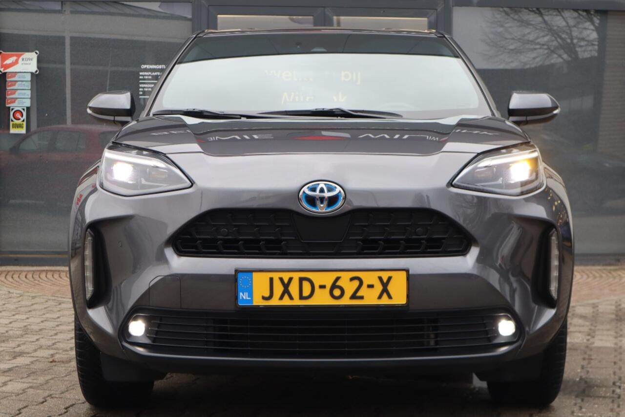 Toyota YARIS Cross 1.5 Hybrid Dynamic | All Seasons | Blindspot | Stuur en Stoelver
