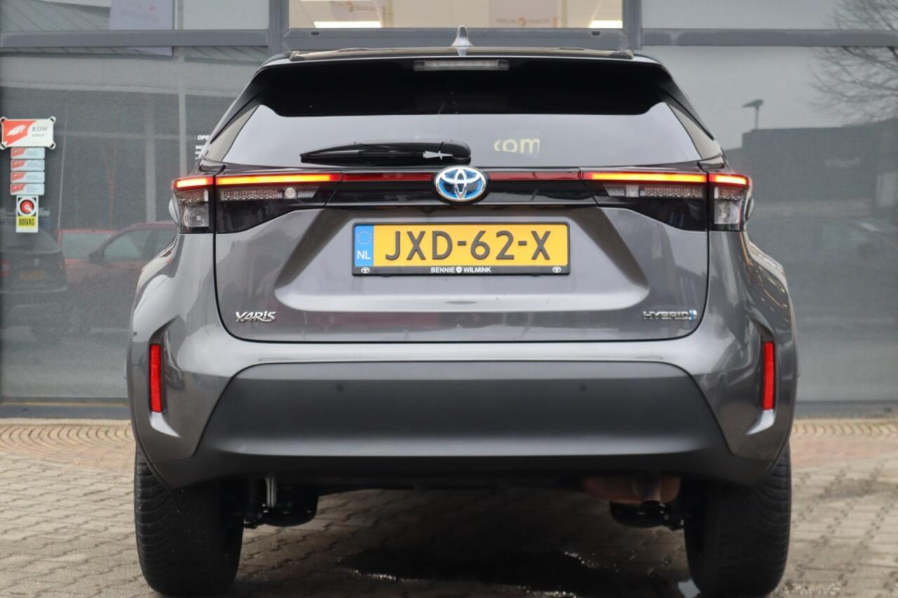 Toyota YARIS Cross 1.5 Hybrid Dynamic | All Seasons | Blindspot | Stuur en Stoelver