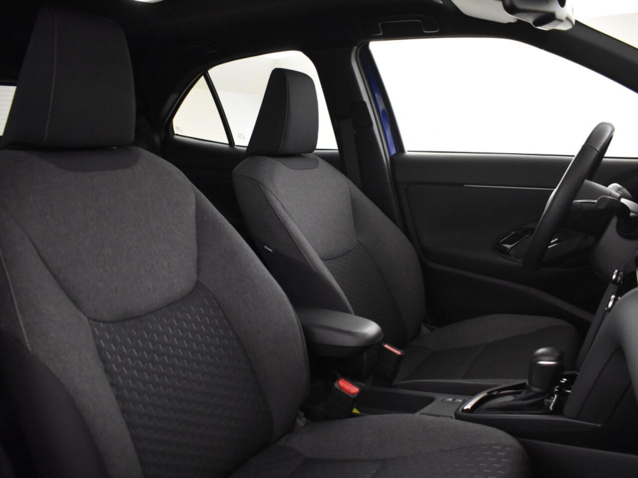 Toyota YARIS Cross 1.5 Hybrid 115 Style | stoel + stuurverwarmd |