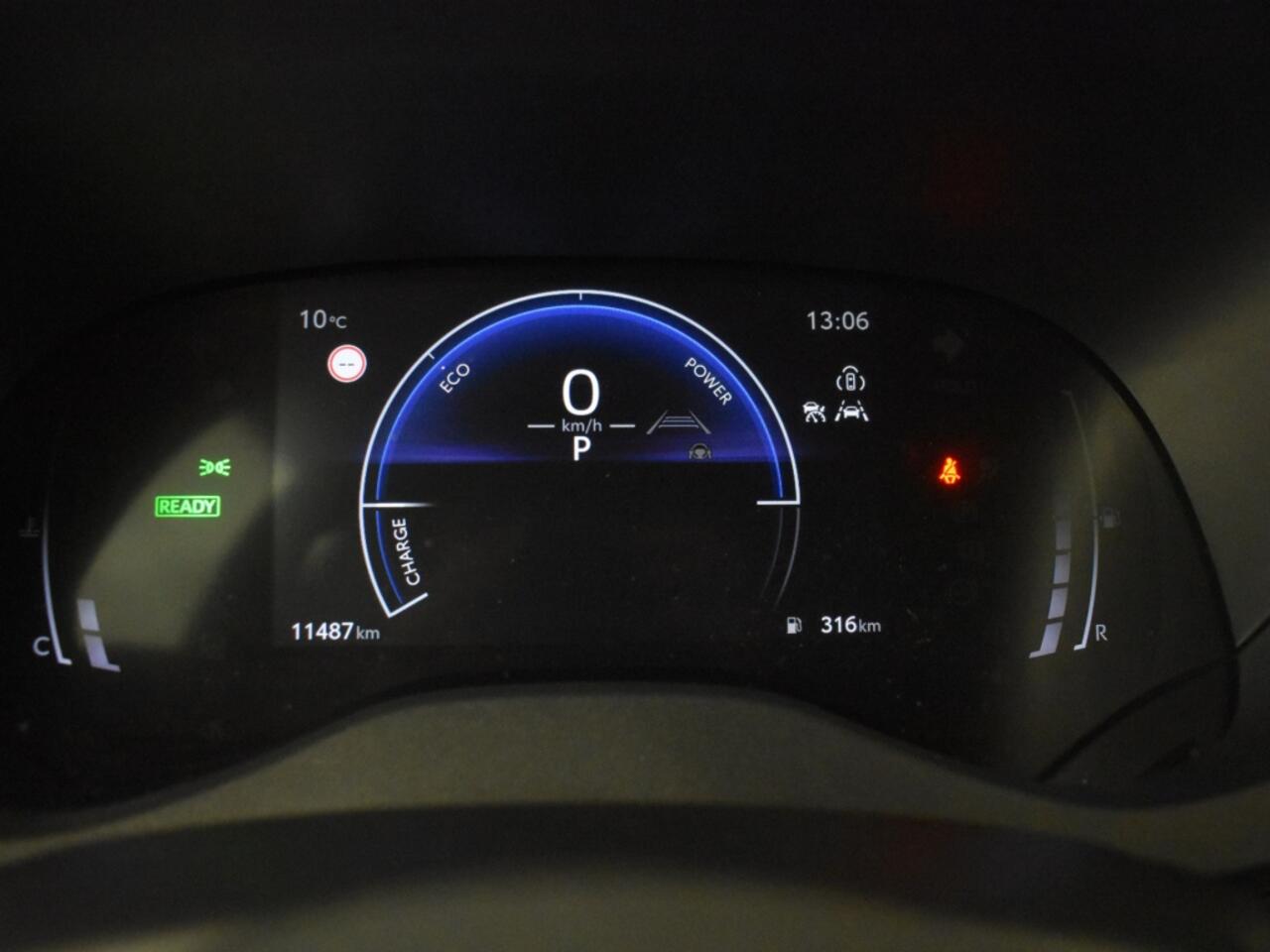 Toyota YARIS 1.5 Hybrid 115 Style | PDC V+A | BSM | Stuur en Stoelverwarming