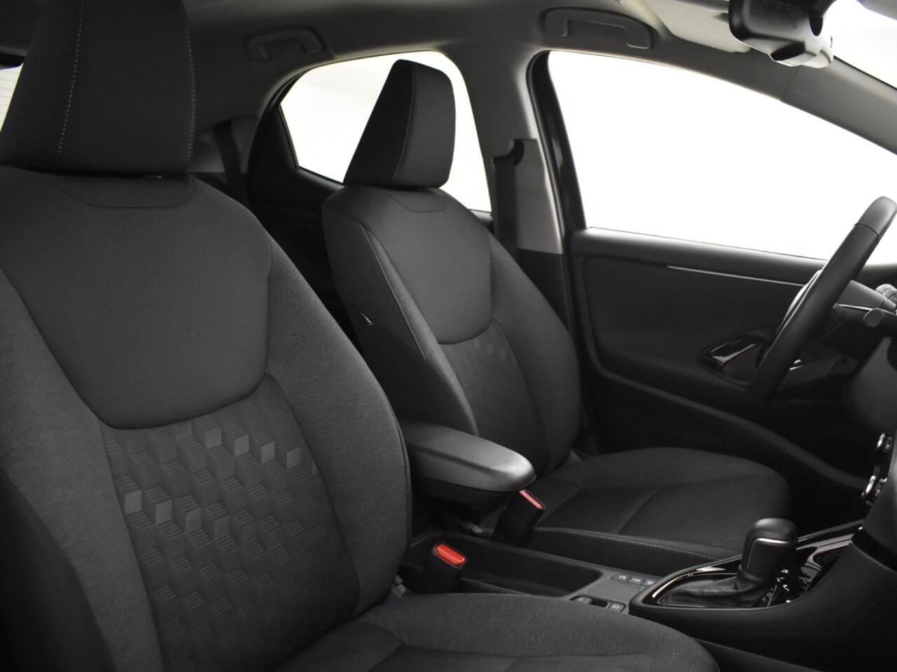 Toyota YARIS 1.5 Hybrid 115 Style | PDC V+A | BSM | Stuur en Stoelverwarming