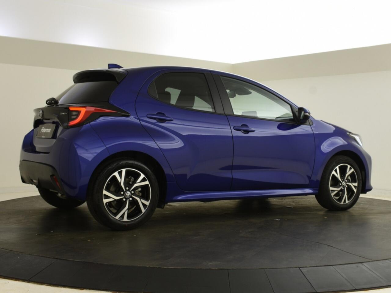 Toyota YARIS 1.5 Hybrid 115 Style | Stuur en Stoelverwarming | Keyless