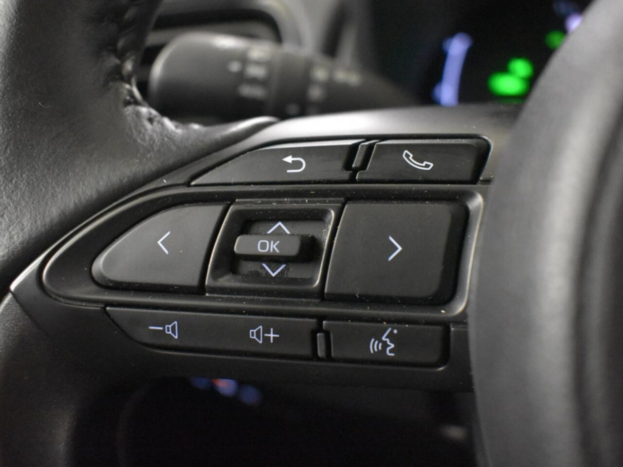 Toyota YARIS Cross 1.5 Hybrid 115 Style | stoel + stuurverwarmd |