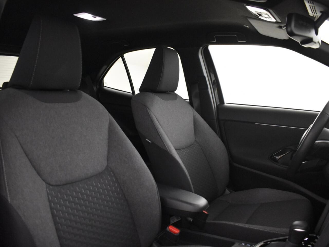 Toyota YARIS Cross 1.5 Hybrid 115 Style | stoel + stuurverwarmd |