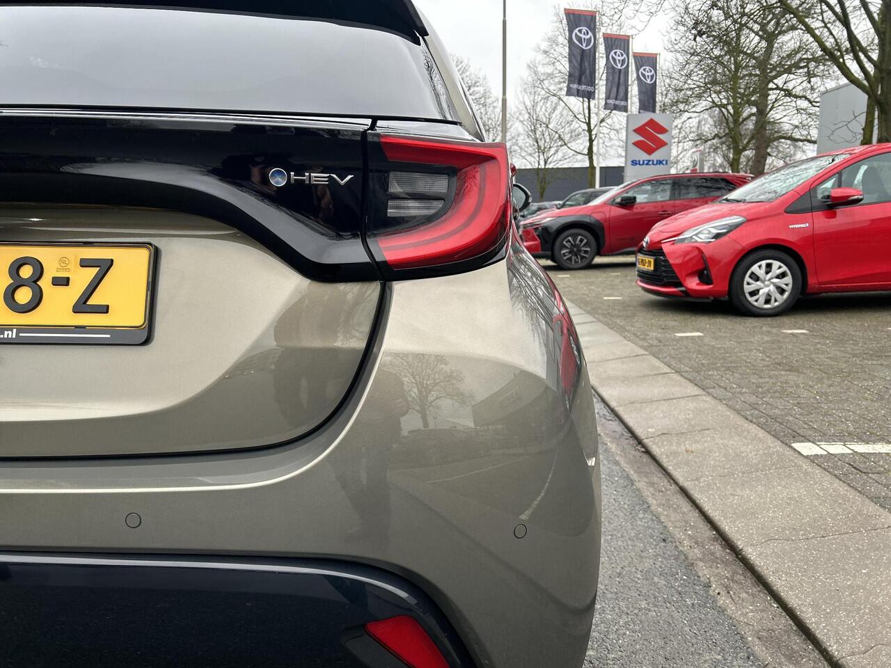 Toyota YARIS 1.5 Hybrid 130 Executive | 06-10141018 Voor meer informatie