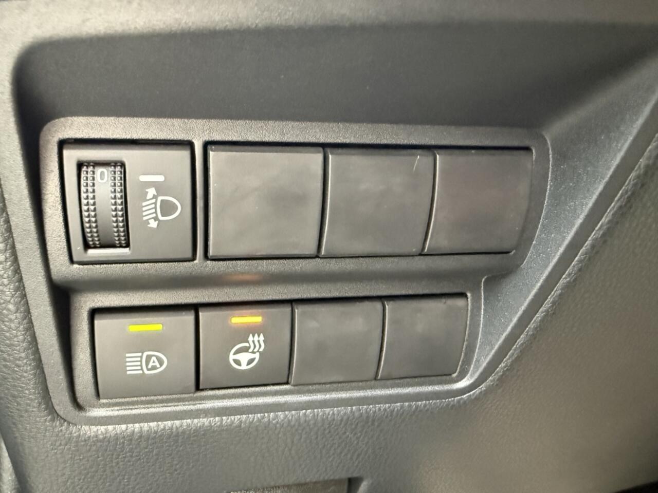 Toyota YARIS 1.5 Hybrid 115 First Edition | Stuur en Stoelverwarming