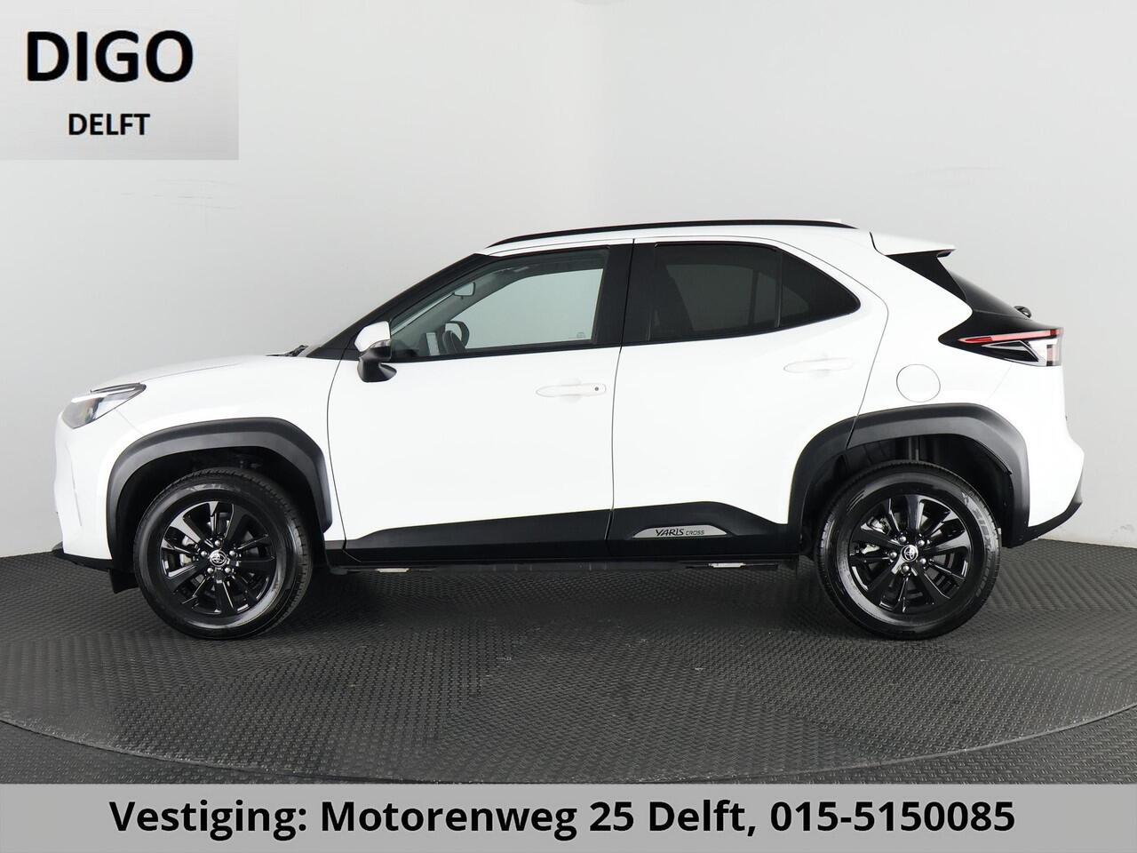 Toyota YARIS Cross 1.5 HYBRIDE BUSINESS AUTOMAAT GARANTIE 3-2034 LM VELGEN. CARPLAY NAVI.ADAPTIEVE CRUISE CONTROLL