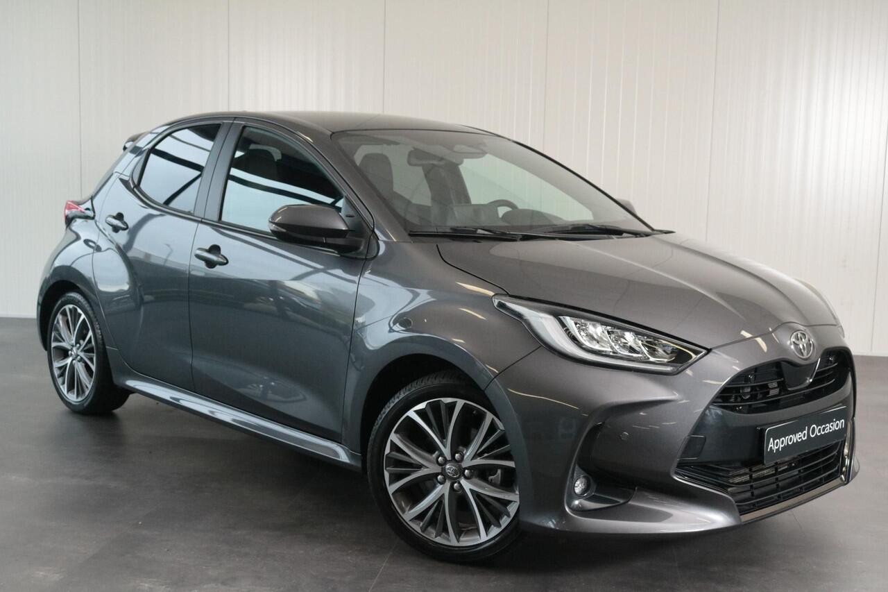 Toyota YARIS 1.5 Hybrid Executive 130 Limited, Head up Display, Panoramadak, Sensoren!