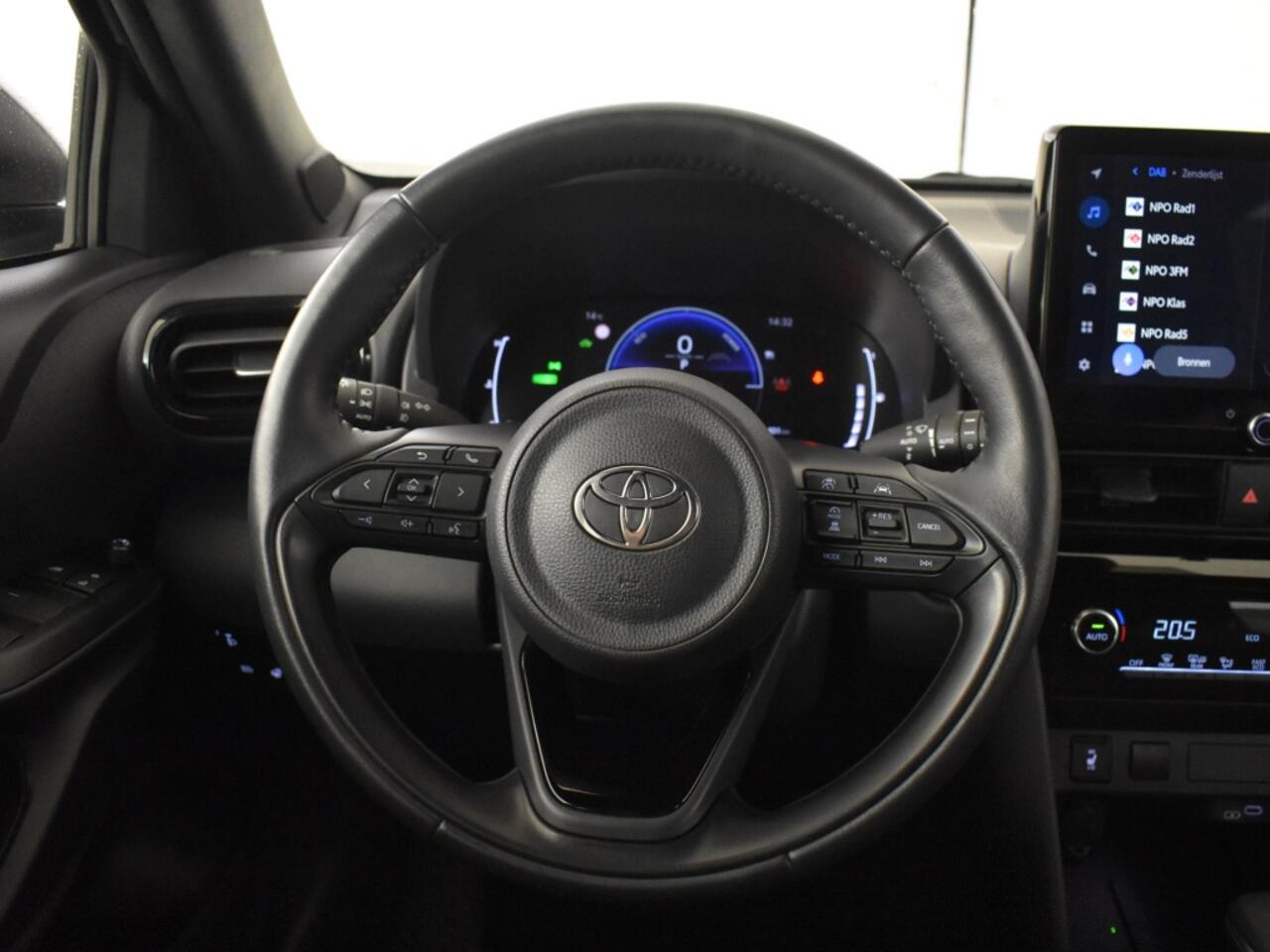 Toyota YARIS Cross 1.5 Hybrid 115 Style | stoel + stuurverwarmd |