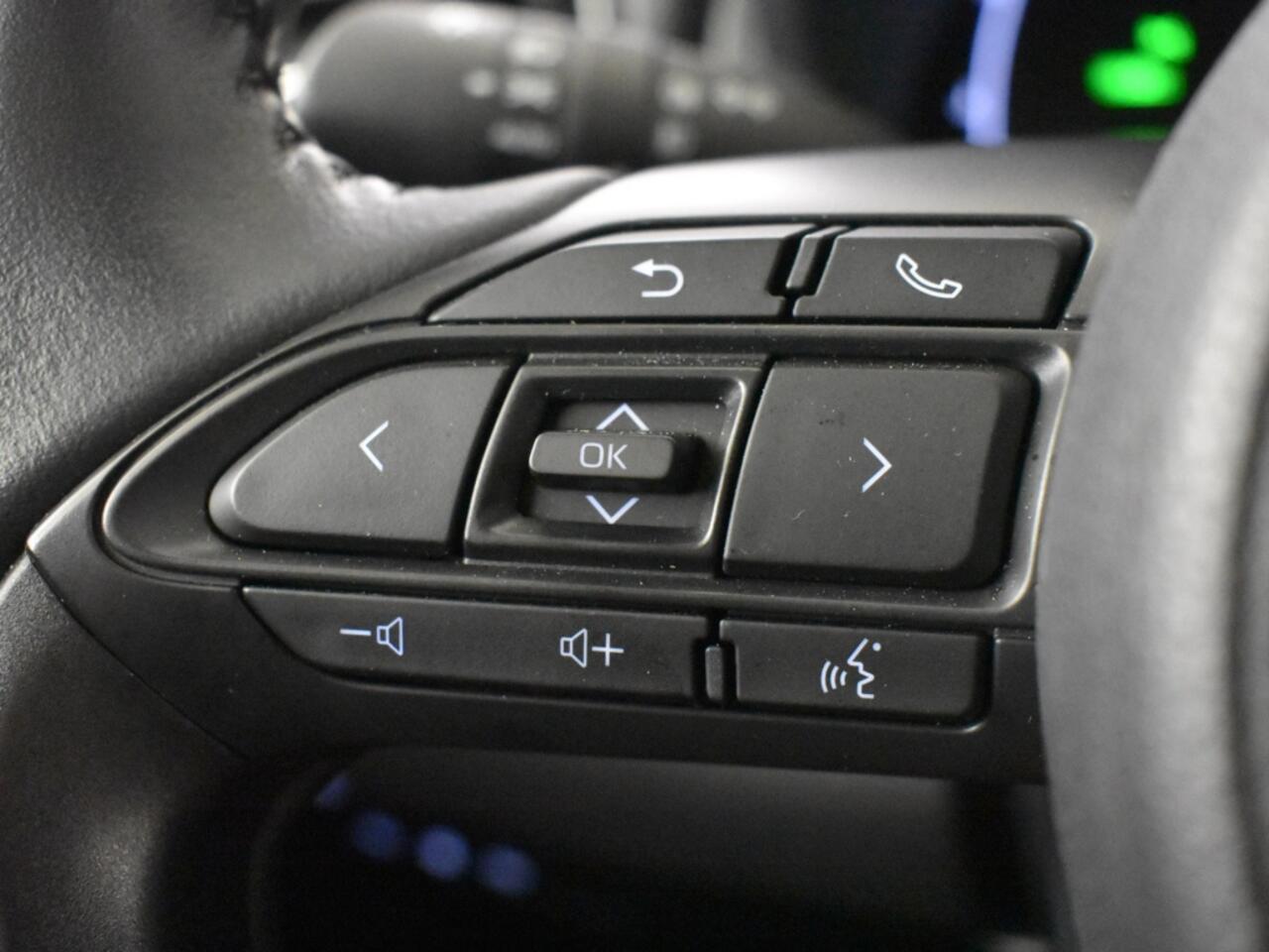 Toyota YARIS Cross 1.5 Hybrid 115 Style | stoel + stuurverwarmd |