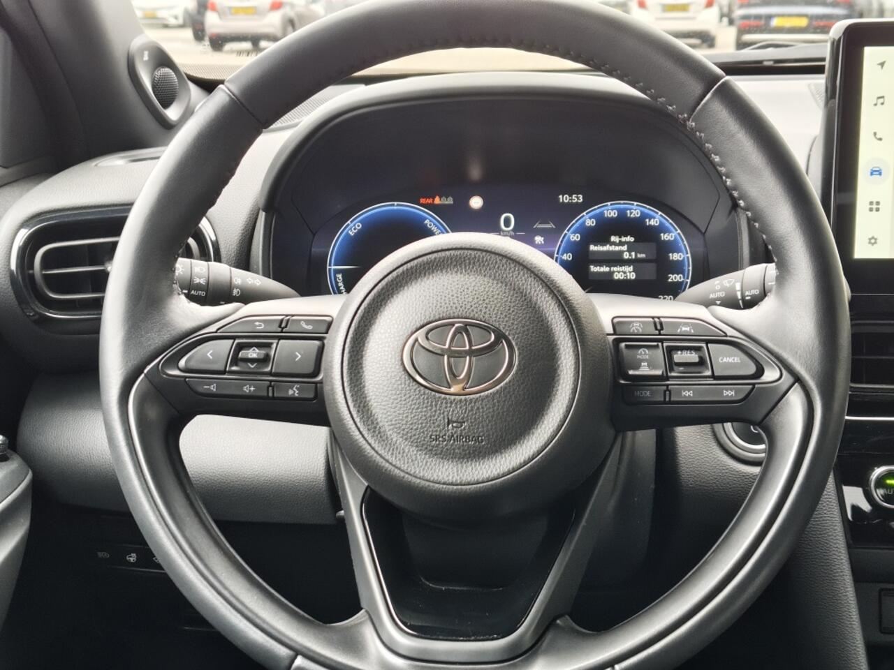 Toyota YARIS Cross 1.5 Hybrid 130 Launch Edition | Head-Up Display | JBL | Sensoren