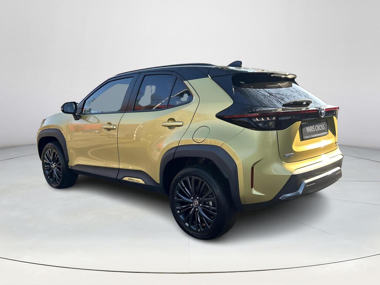 Toyota YARIS Cross 1.5 Hybrid Adventure AWD