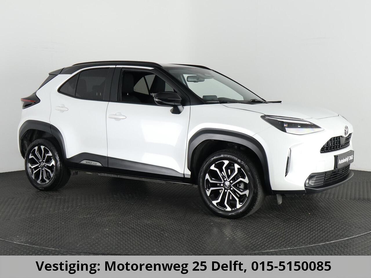 Toyota YARIS Cross 1.5 HYBRIDE DYNAMIC LUXERY BITONE GARANTIE 4-2034 * BLIND SPOT . NAVI.CAMERA. PDC V+A.