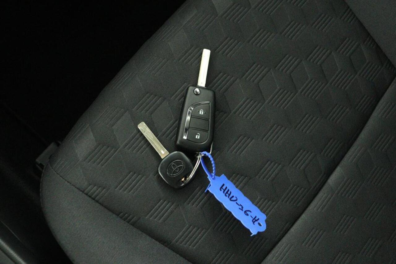 Toyota YARIS 1.5 Hybrid 115 Active | Apple Carplay/Android Auto | Parkeercamera | Adaptieve Cruise-Control |