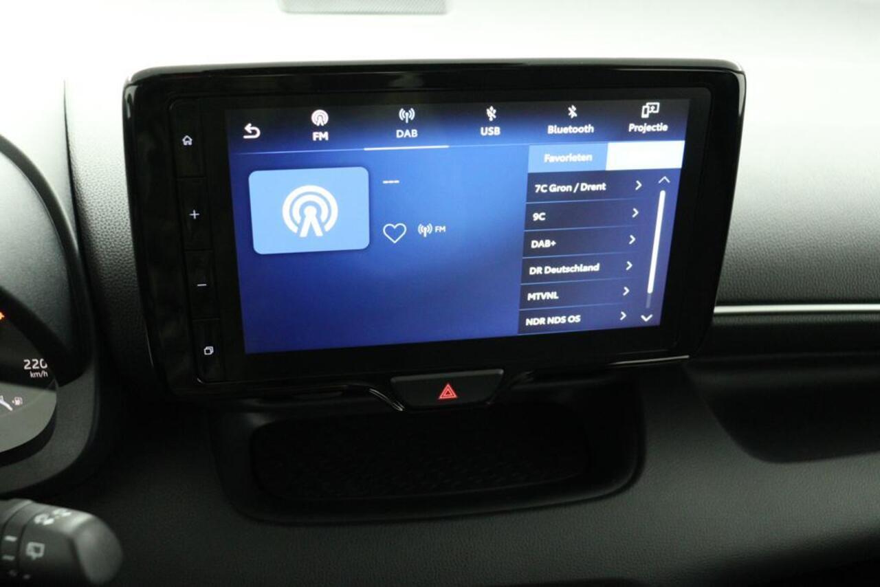 Toyota YARIS 1.5 Hybrid 115 Active | Apple Carplay/Android Auto | Parkeercamera | Adaptieve Cruise-Control |