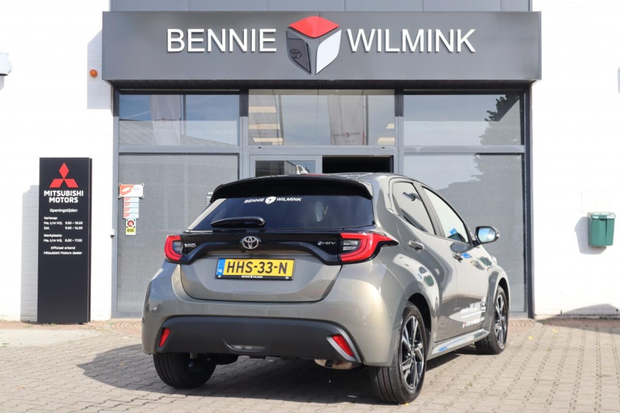 Toyota YARIS 1.5 Hybrid 115 First Edition