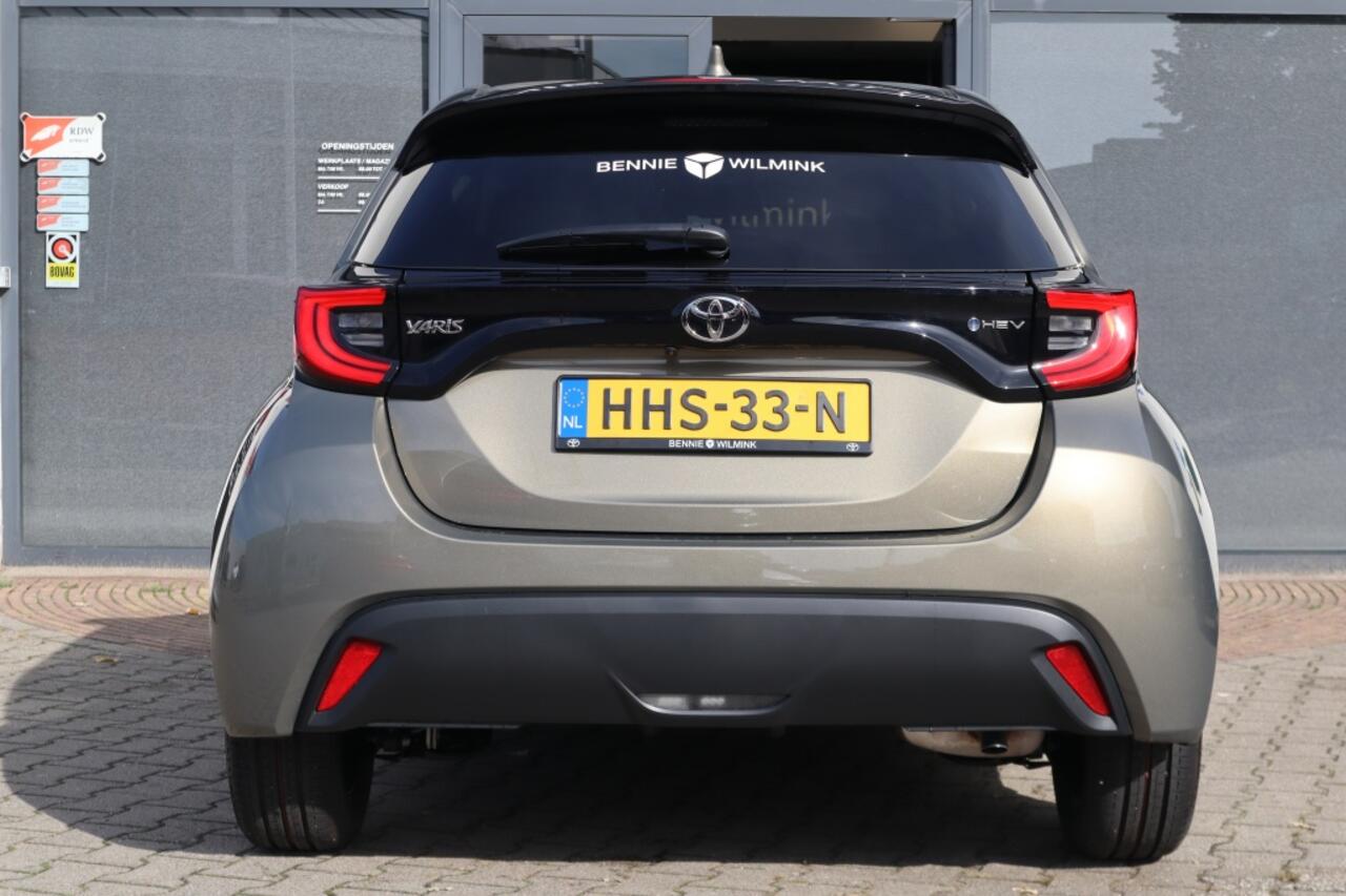 Toyota YARIS 1.5 Hybrid 115 First Edition