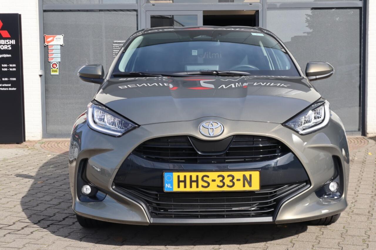 Toyota YARIS 1.5 Hybrid 115 First Edition