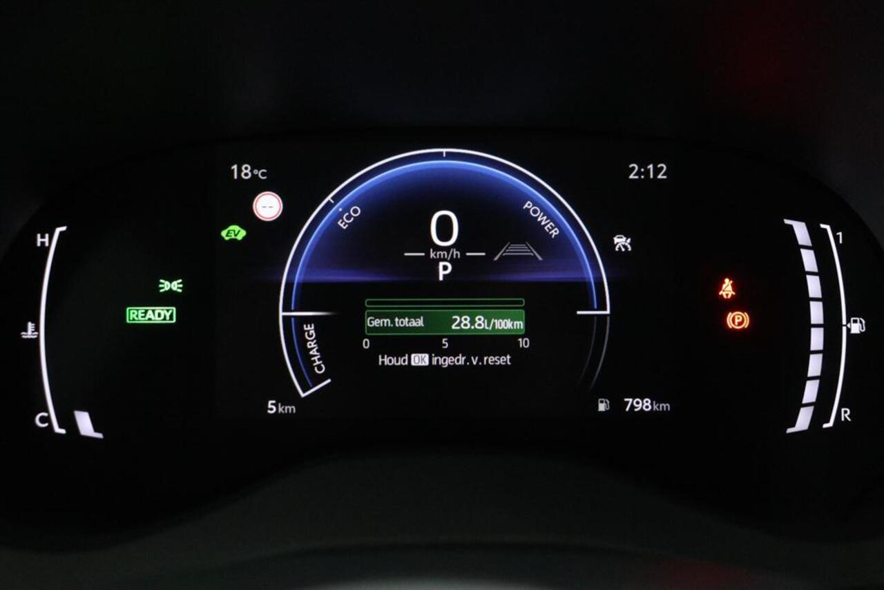 Toyota YARIS 1.5 Hybrid 115 First Edition | Apple Carplay/Android Auto | Parkeersensoren | Stoel/Stuurverwarming | Comfort Pack |