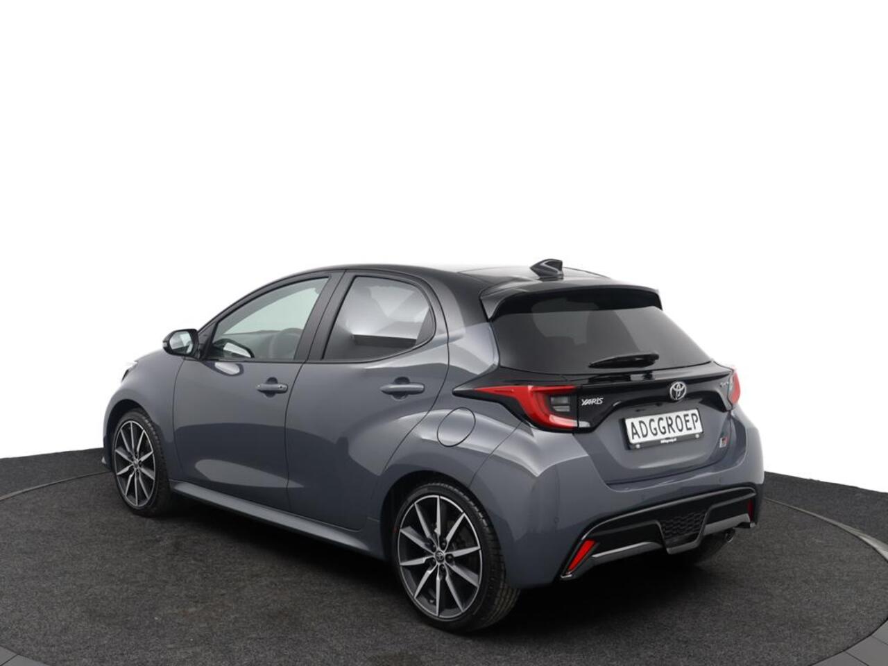 Toyota YARIS 1.5 Hybrid 130 GR Sport | Panoramadak | JBL Audio |