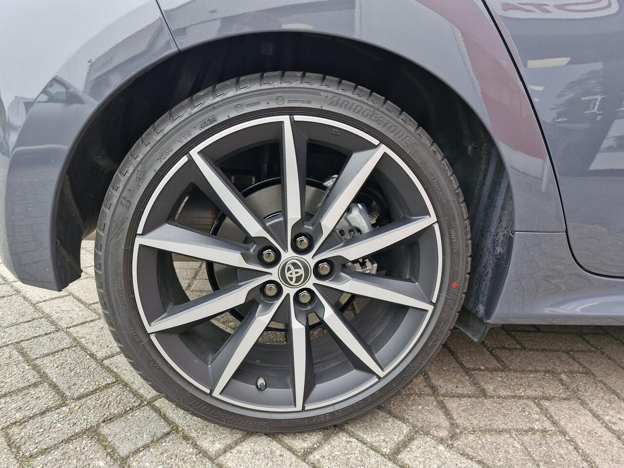 Toyota YARIS 1.5 Hybrid 130 GR Sport