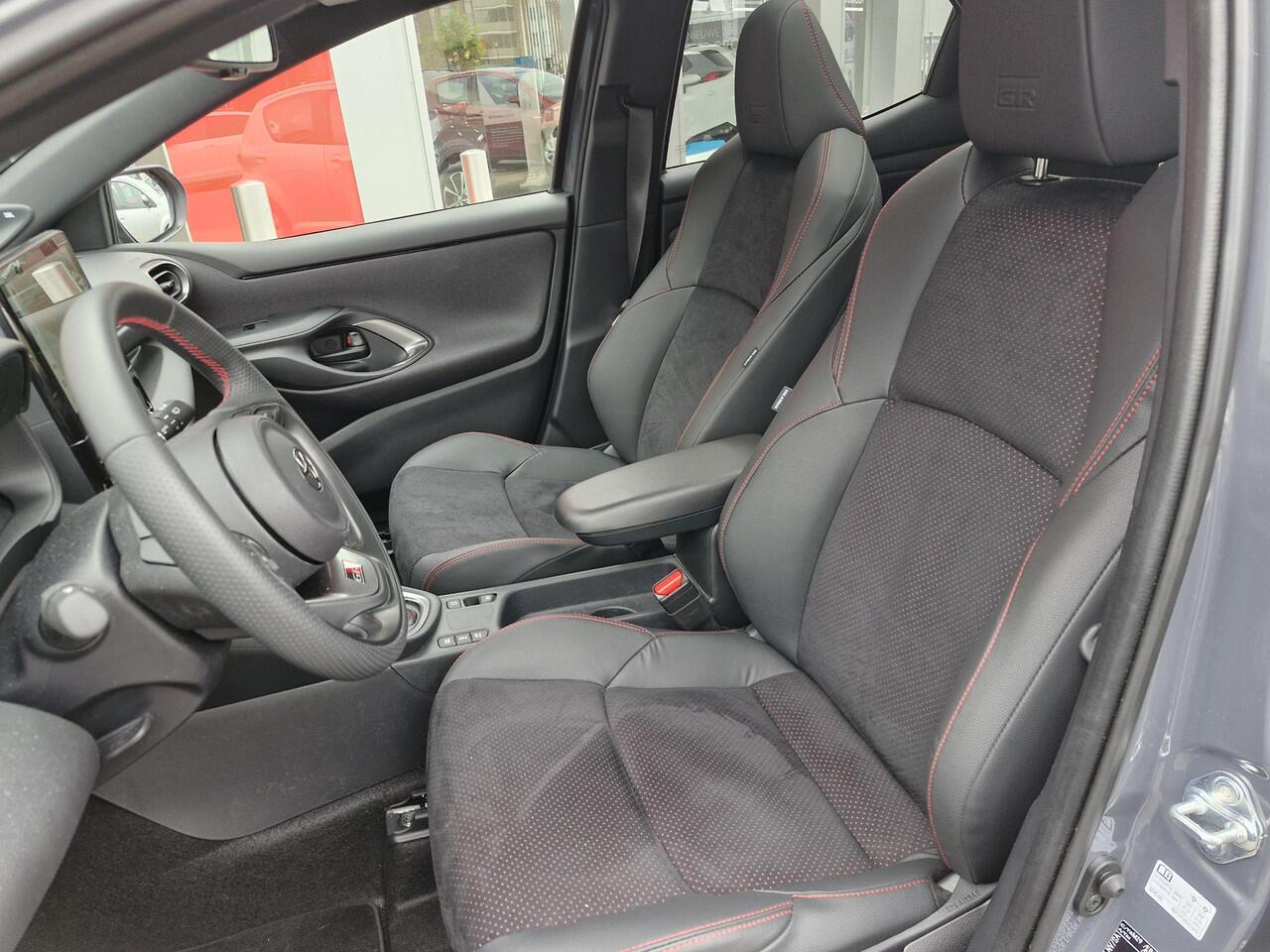 Toyota YARIS 1.5 Hybrid 130 GR Sport