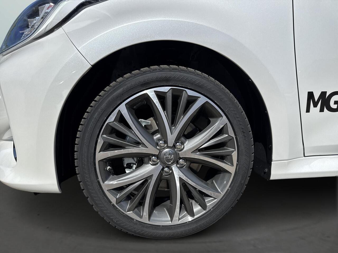 Toyota YARIS 1.5 Hybrid 130 Executive | Rijklaar |