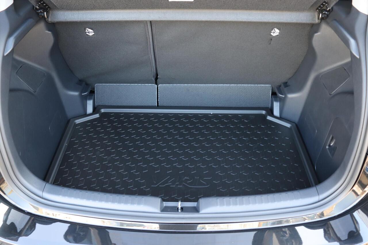 Toyota YARIS 1.5 Hybrid 115 Dynamic Comfort Pack Toyota Yaris 1.5 Hybrid 115 Dynamic