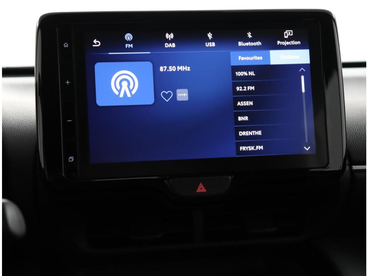 Toyota YARIS Cross 1.5 Hybrid 115 Active | Apple Carplay & Android auto | Parkeer camera | Cruisecontrol |