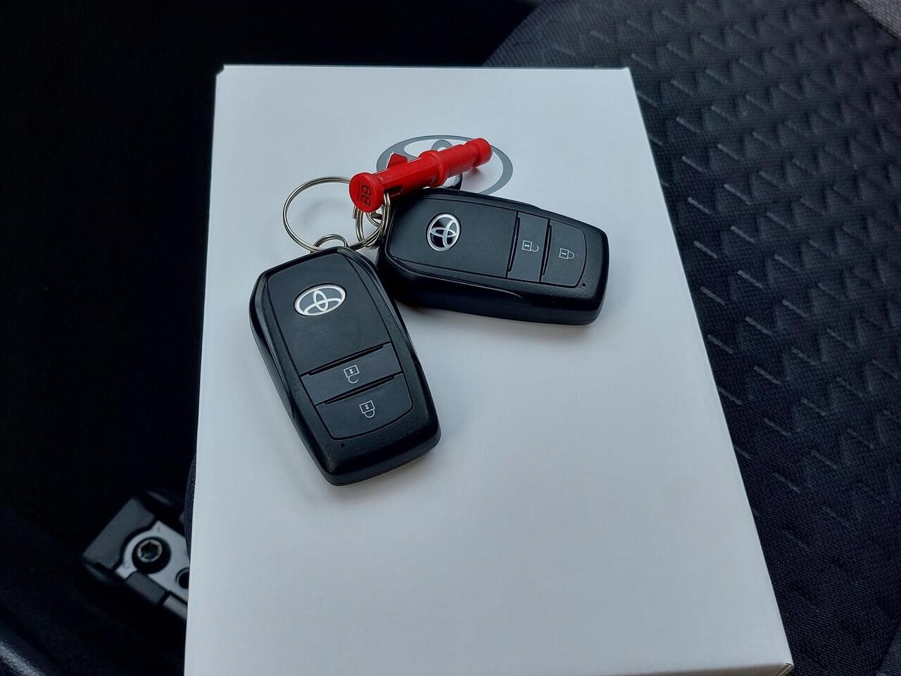 Toyota YARIS Cross 1.5 Hybrid 130 Team D APP NAVI | NIEUWE AUTO !!