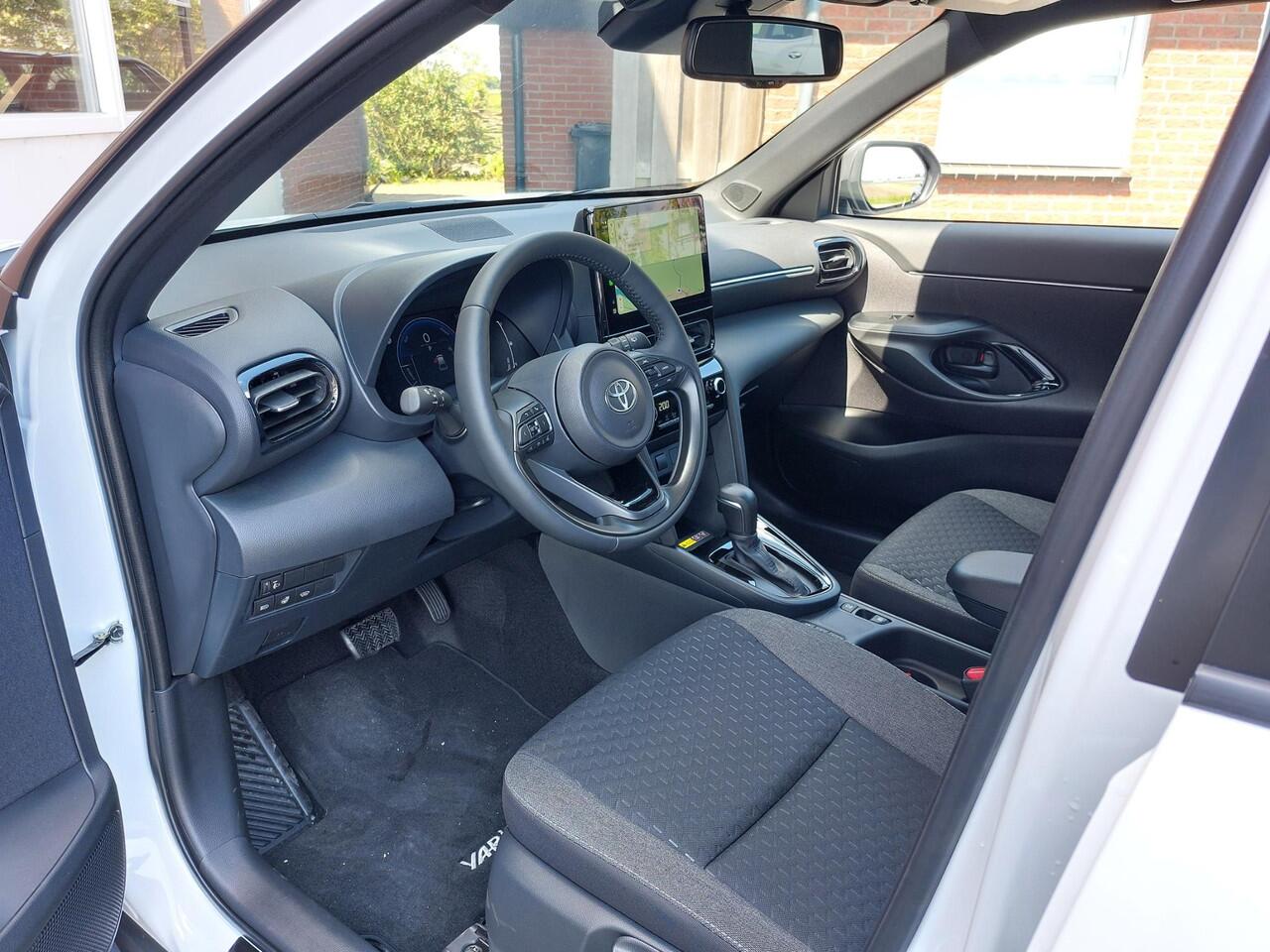 Toyota YARIS Cross 1.5 Hybrid 130 Team D APP NAVI | NIEUWE AUTO !!