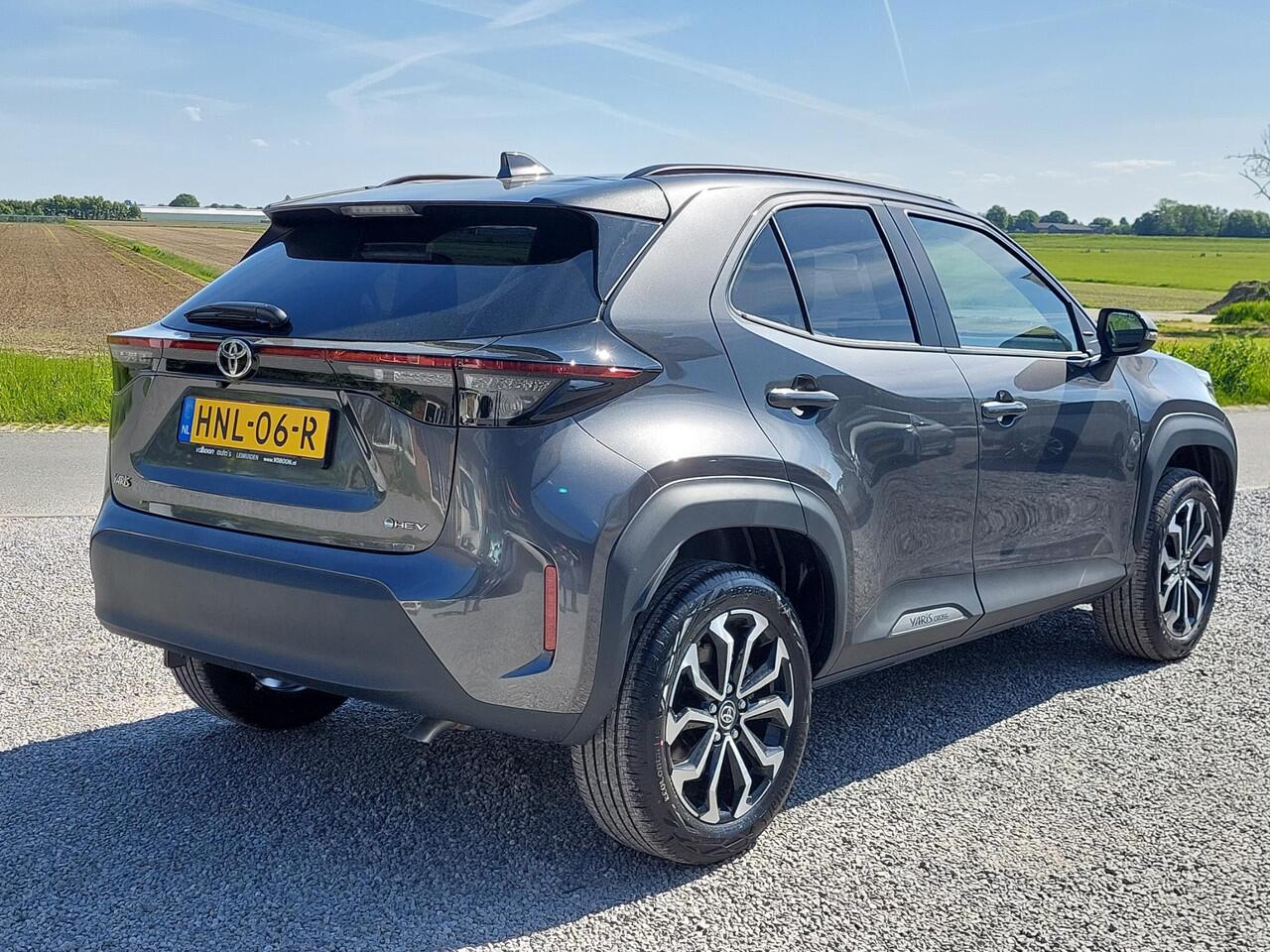 Toyota YARIS Cross 1.5 Hybrid 130 Team D APP NAVI | NIEUWE AUTO !!