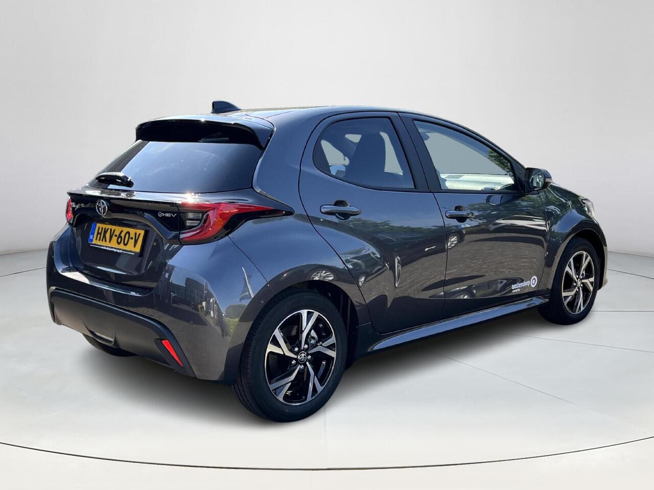 Toyota YARIS 1.5 Hybrid 115 Dynamic | Demonstratie auto | Comfort Pack | Ash grey metallic |