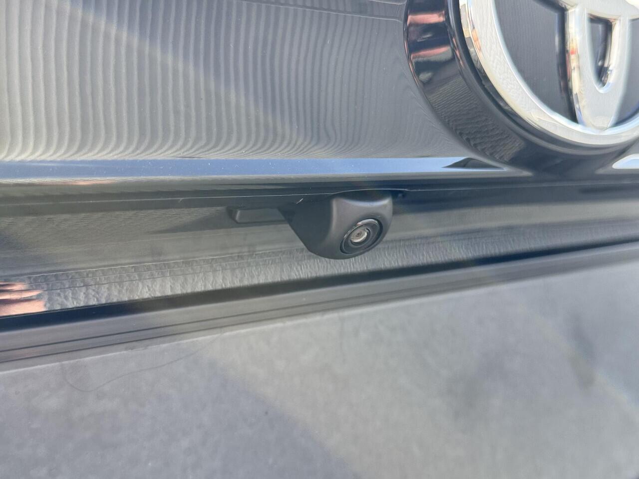 Toyota YARIS Cross 1.5 Hybrid 115 Dynamic + Comfort Pack Nieuw Model 2025 uit voorraad leverbaar