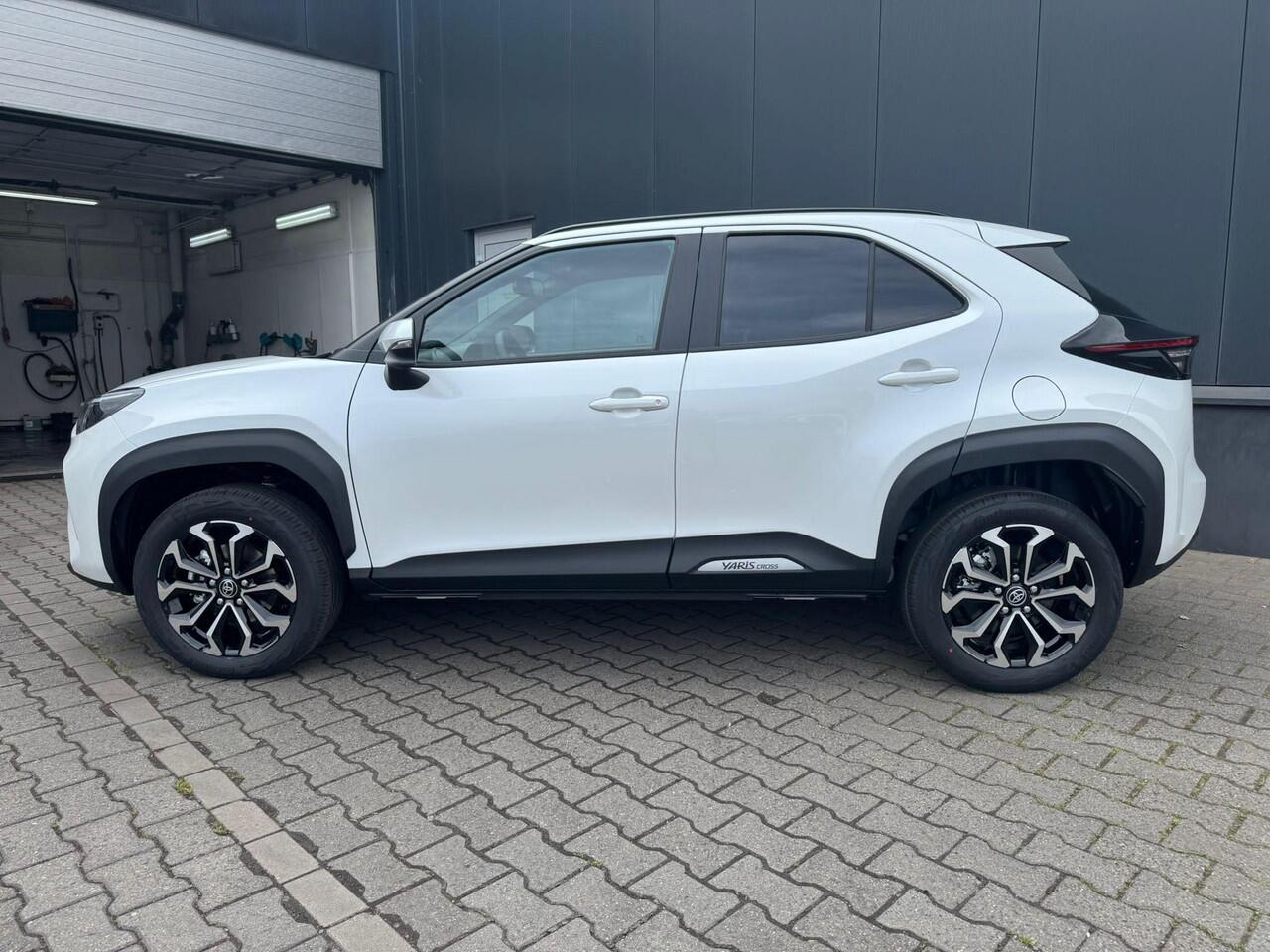 Toyota YARIS Cross 1.5 Hybrid 115 Dynamic | Rijklaar