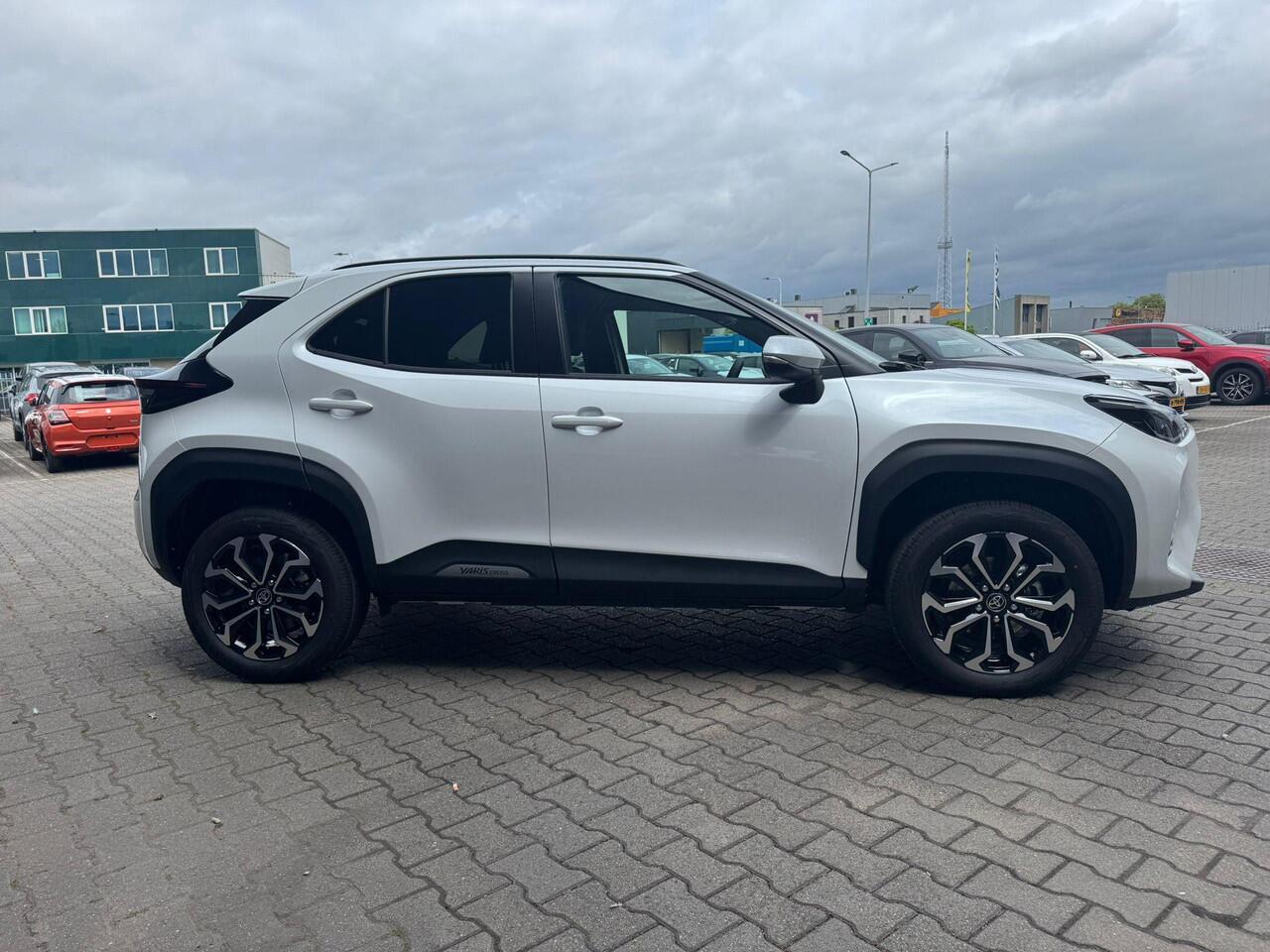Toyota YARIS Cross 1.5 Hybrid 115 Dynamic | Rijklaar
