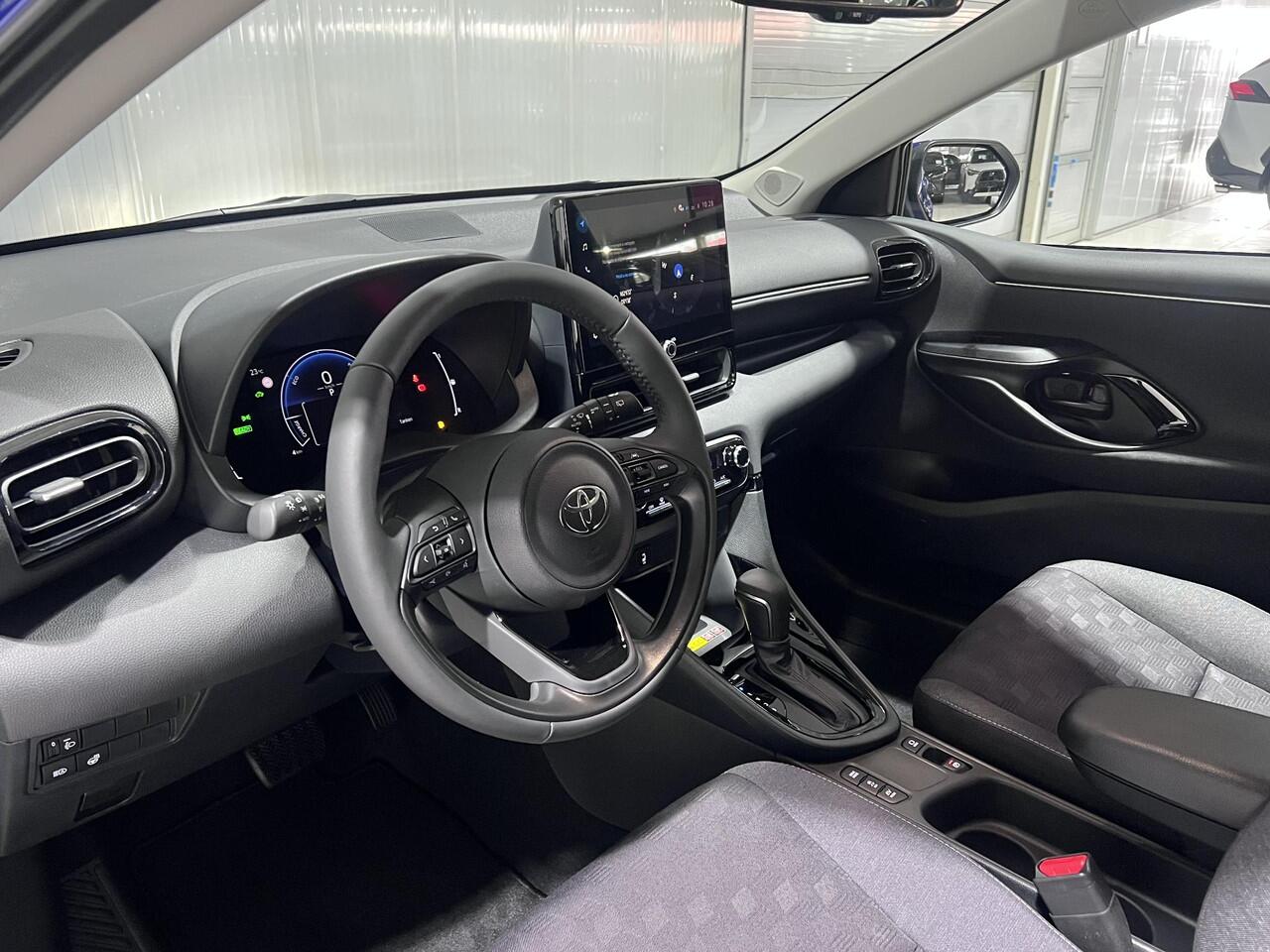 Toyota YARIS 1.5 Hybrid 115 Dynamic | NIEUW UIT VOORRAAD LEVERBAAR | DIRECT RIJDEN!