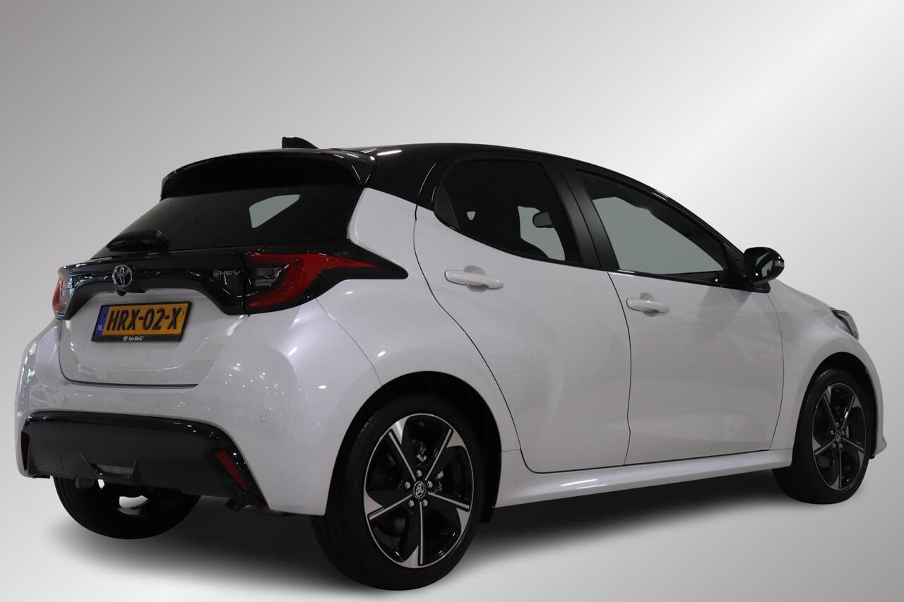 Toyota YARIS 1.5 Hybrid 130 Launch Edition, BSM, HUD, JBL, Apple Carplay, Android Auto, Parkeersensoren, Keyless Entry!