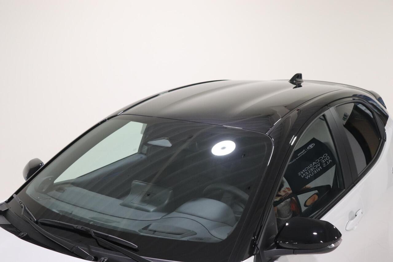 Toyota YARIS 1.5 Hybrid 130 Launch Edition, BSM, HUD, JBL, Apple Carplay, Android Auto, Parkeersensoren, Keyless Entry!