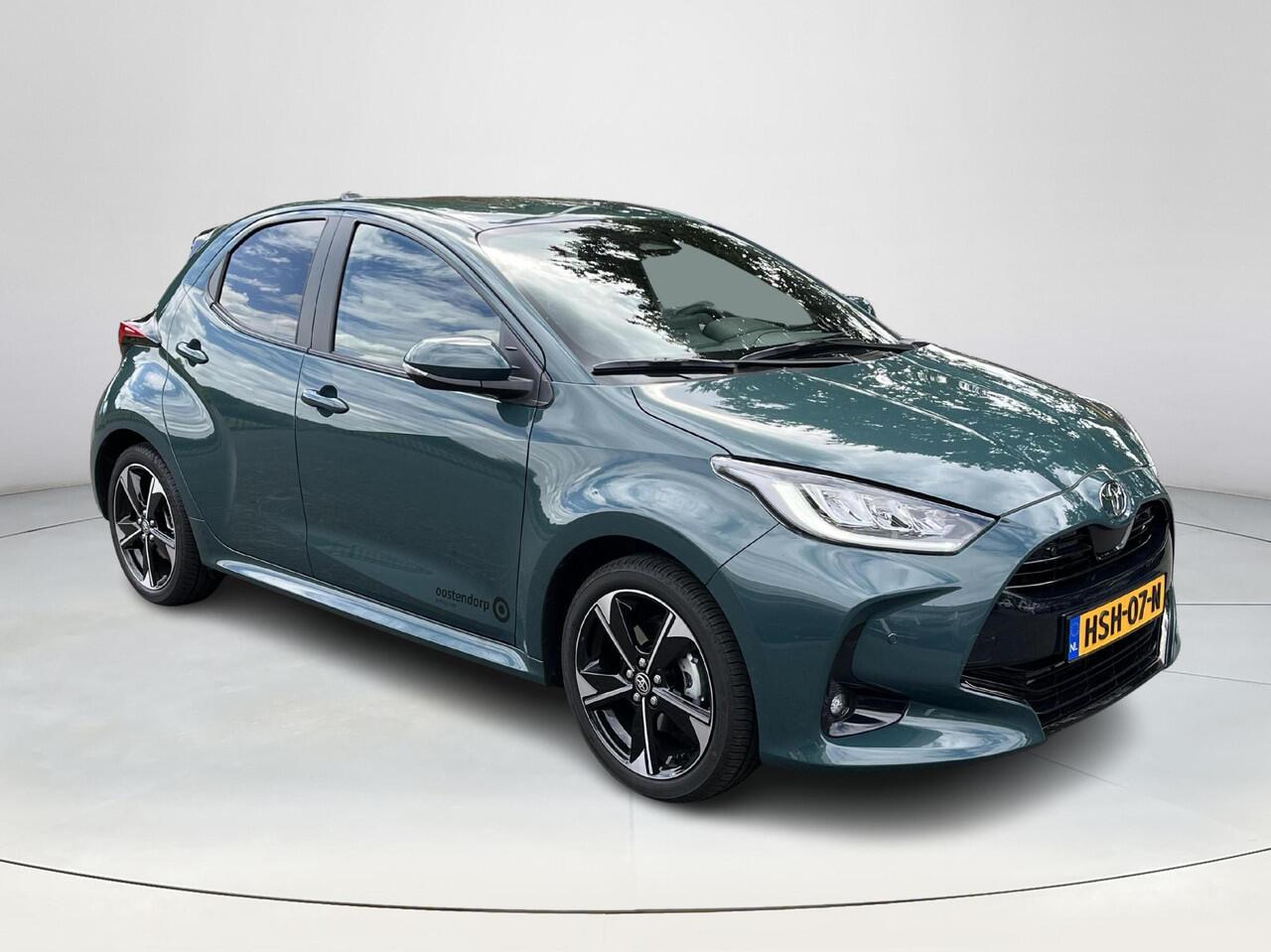 Toyota YARIS 1.5 Hybrid 130 Executive | Forest Green | Demonstratie auto |