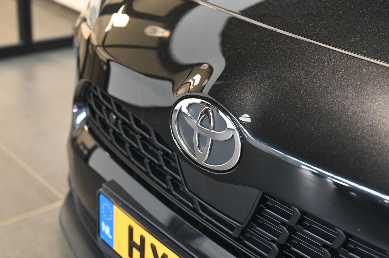 Toyota YARIS Cross Hybrid 130 automaat Dynamic met Comfort Pack *BTW* *Nieuwe auto* *AANBIEDING*