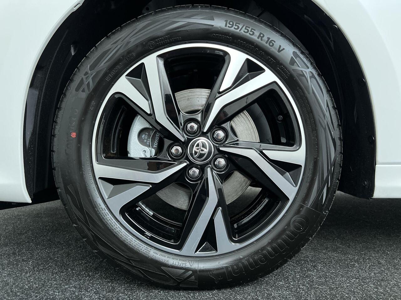 Toyota YARIS 1.5 Hybrid 115 Dynamic | Rijklaar | Comfort Pack | Parkeersensoren | Dodehoeksensor