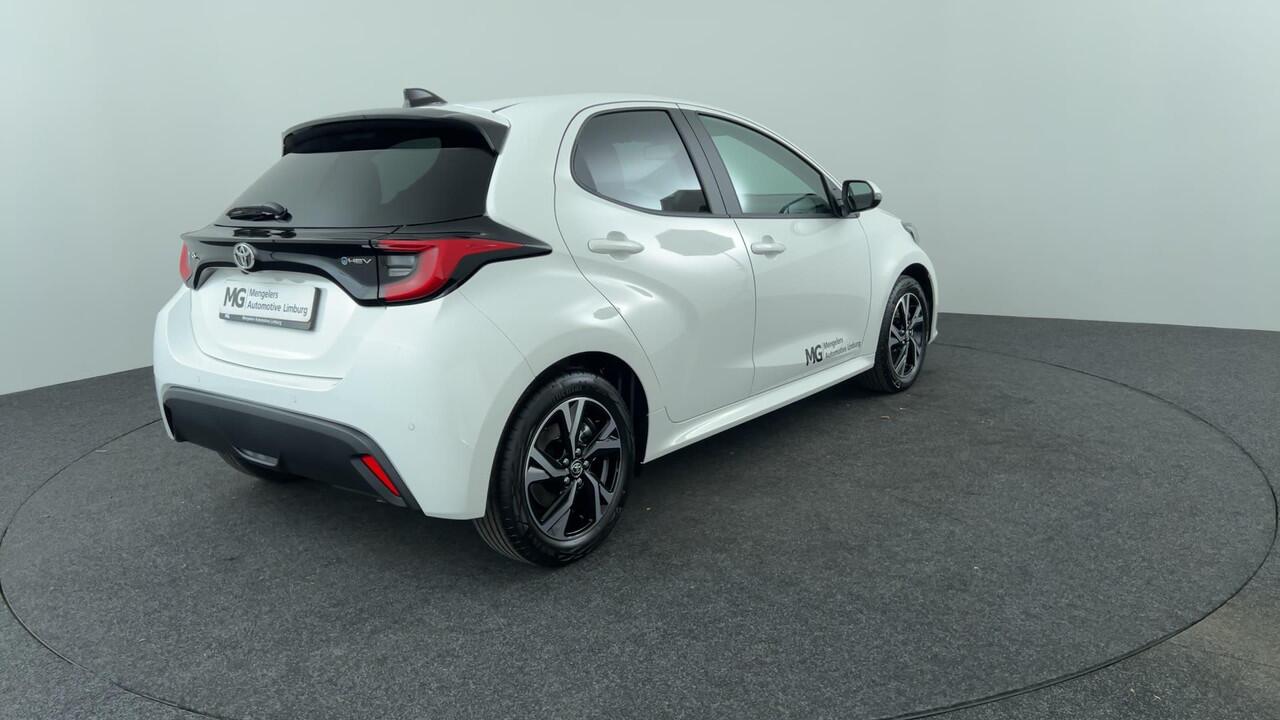 Toyota YARIS 1.5 Hybrid 115 Dynamic | Rijklaar | Comfort Pack | Parkeersensoren | Dodehoeksensor