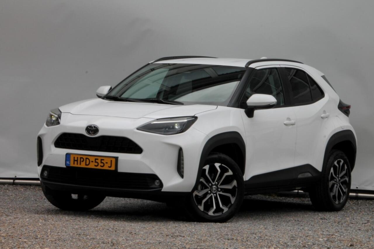 Toyota YARIS 1.5 Hybrid 130 Team Player - 93 pk **Carplay / Camera / ACC