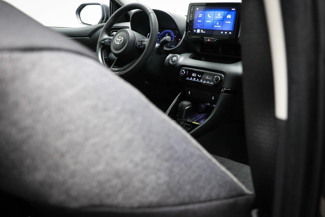 Toyota YARIS 1.5 Hybrid 115 First Edition | CLIMA | STUURVERWARMING | APPLE | CAMERA