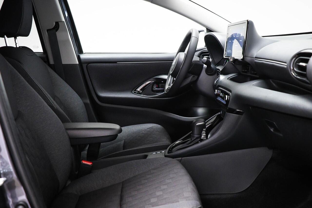 Toyota YARIS 1.5 Hybrid 115 First Edition | CLIMA | STUURVERWARMING | APPLE | CAMERA