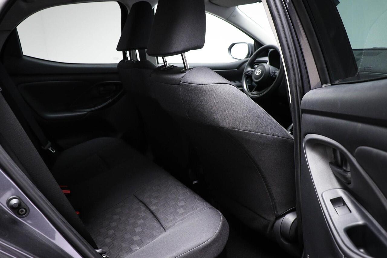 Toyota YARIS 1.5 Hybrid 115 First Edition | CLIMA | STUURVERWARMING | APPLE | CAMERA