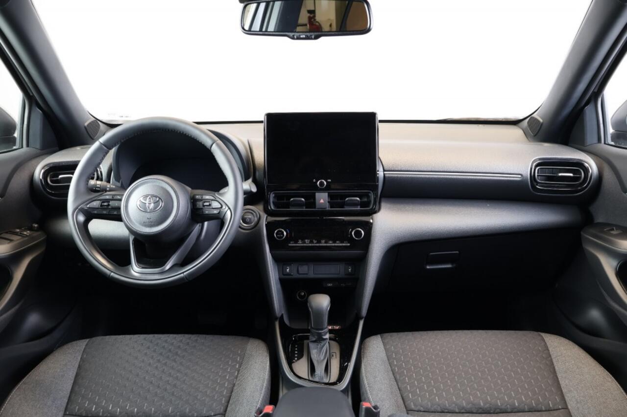 Toyota YARIS 1.5 Hybrid Teamplayer 130PK - Winter+safety pakket - Apple CarPlay - Dodehoek